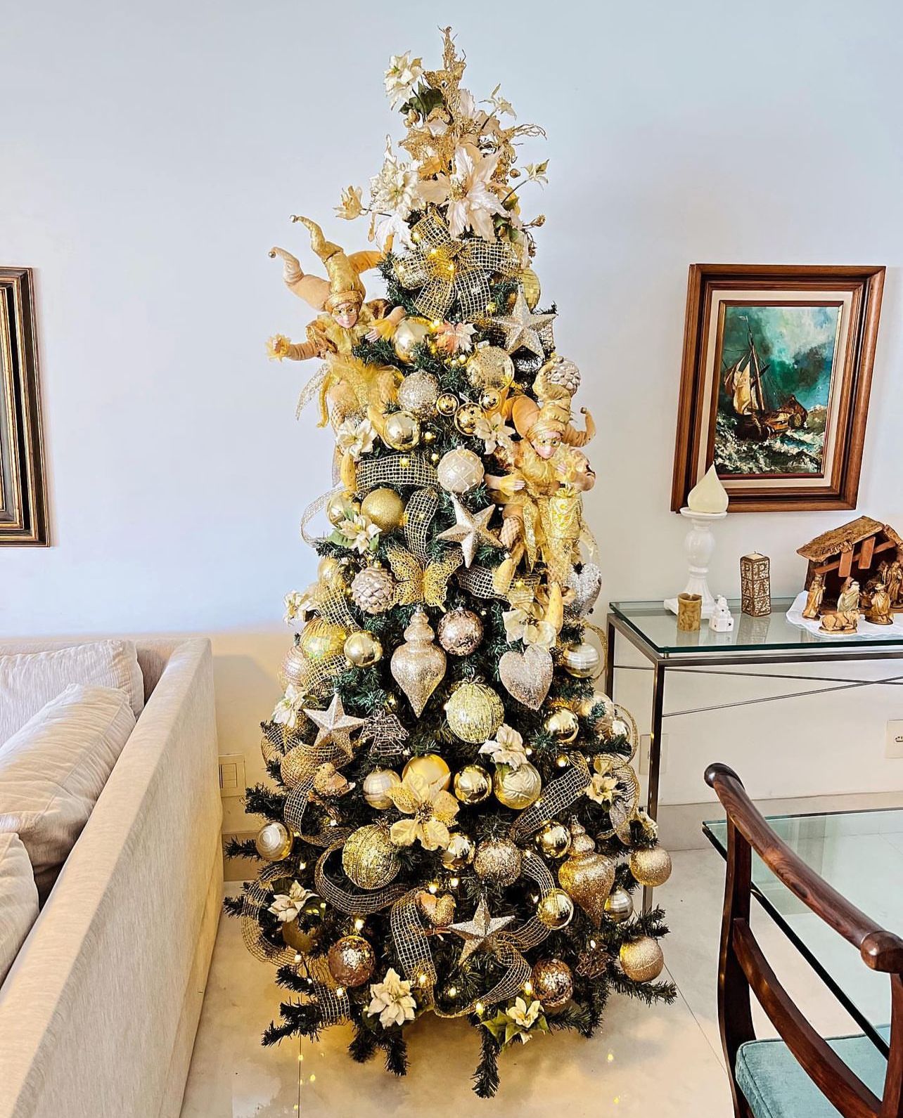 Árvore de Natal + Decoração 360º Gold Inclusa - 1,80 Metros